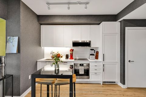 Photo 4 at 505 - 250 Lawrence Avenue, Lawrence Park North, Toronto