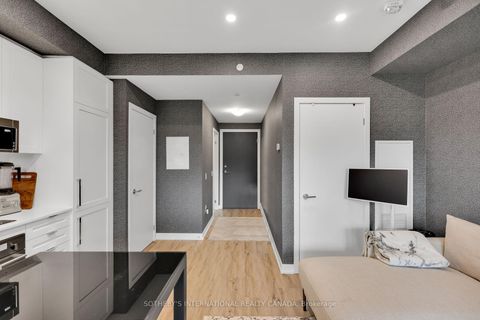 Photo 11 at 505 - 250 Lawrence Avenue, Lawrence Park North, Toronto