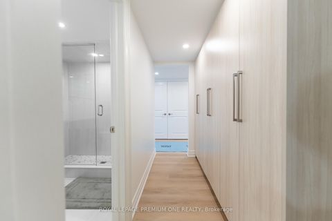 Photo 26 at 286 Waterloo Avenue S, Bathurst Manor, Toronto