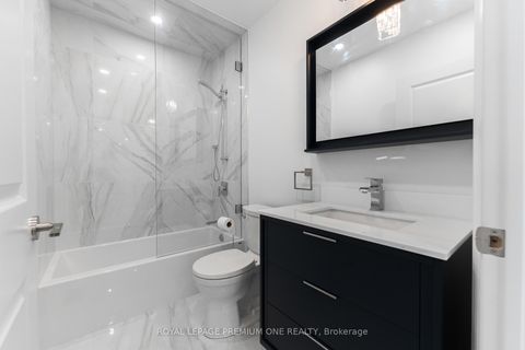 Photo 28 at 286 Waterloo Avenue S, Bathurst Manor, Toronto