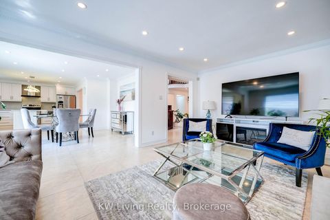 Photo 11 at 48 Brookshill Crescent, Bayview Hill, Richmond Hill