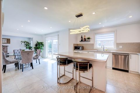 Photo 14 at 48 Brookshill Crescent, Bayview Hill, Richmond Hill