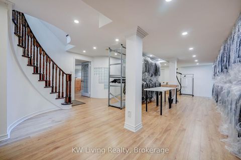 Photo 35 at 48 Brookshill Crescent, Bayview Hill, Richmond Hill