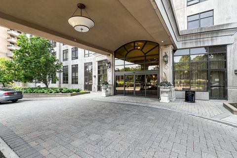 Photo 3 at 606 - 9235 Jane Street, Maple, Vaughan