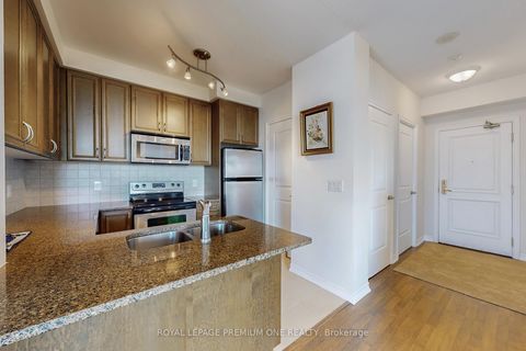 Photo 14 at 606 - 9235 Jane Street, Maple, Vaughan