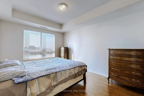 Photo 18 at 606 - 9235 Jane Street, Maple, Vaughan