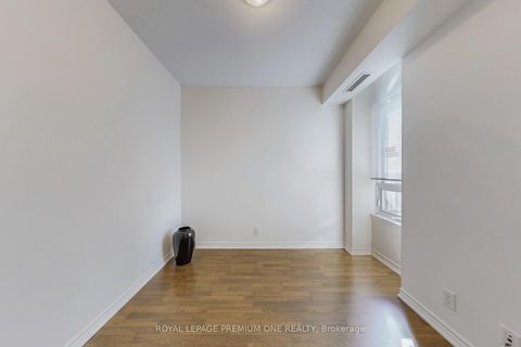 Photo 23 at 606 - 9235 Jane Street, Maple, Vaughan