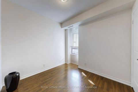 Photo 24 at 606 - 9235 Jane Street, Maple, Vaughan