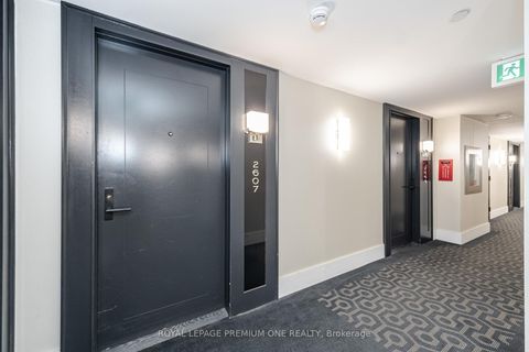 Photo 4 at 2607 - 955 Bay Street, Bay Street Corridor, Toronto