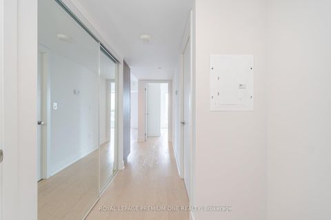 Photo 6 at 2607 - 955 Bay Street, Bay Street Corridor, Toronto