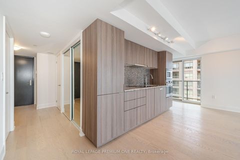 Photo 7 at 2607 - 955 Bay Street, Bay Street Corridor, Toronto