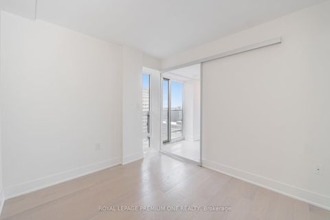 Photo 21 at 2607 - 955 Bay Street, Bay Street Corridor, Toronto