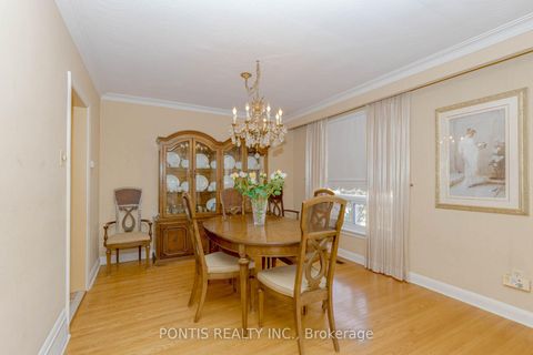 Photo 19 at 27 DIANA Drive, CFB, Toronto