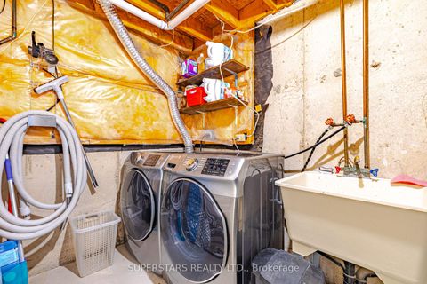 Photo 22 at 7 Steepleview Crescent, North Richvale, Richmond Hill