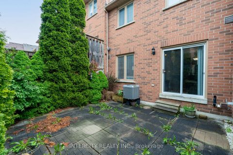 Photo 41 at 17 - 15 Pottery Place, East Woodbridge, Vaughan