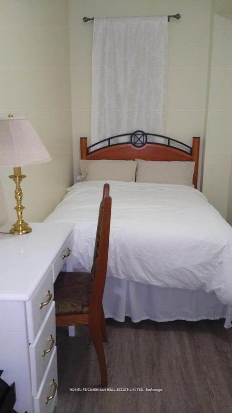 Photo 13 at 313 Murray Ross Parkway, York University Heights, Toronto