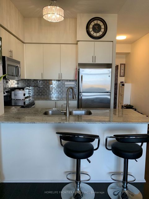 Photo 5 at 1515 - 520 Steeles Ave W Avenue, Yorkhill, Vaughan