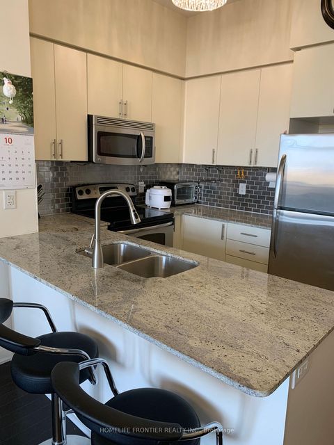 Photo 6 at 1515 - 520 Steeles Ave W Avenue, Yorkhill, Vaughan