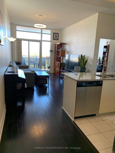 Photo 9 at 1515 - 520 Steeles Ave W Avenue, Yorkhill, Vaughan