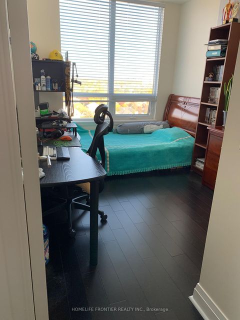 Photo 13 at 1515 - 520 Steeles Ave W Avenue, Yorkhill, Vaughan