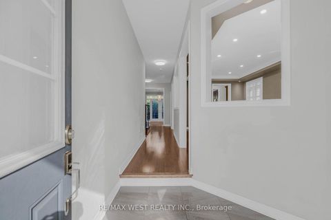 Photo 5 at 198 Jessie Caverhill Pass, GO Glenorchy, Oakville