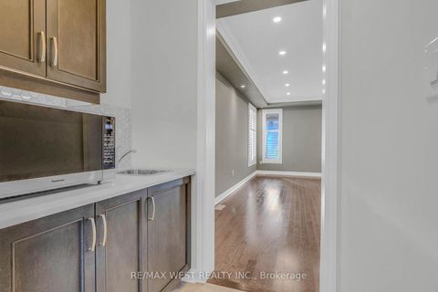 Photo 19 at 198 Jessie Caverhill Pass, GO Glenorchy, Oakville