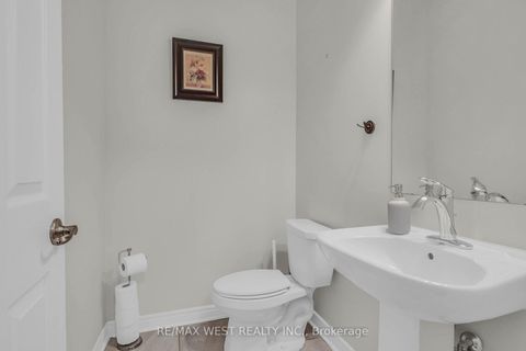 Photo 21 at 198 Jessie Caverhill Pass, GO Glenorchy, Oakville