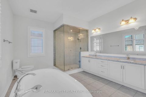 Photo 28 at 198 Jessie Caverhill Pass, GO Glenorchy, Oakville