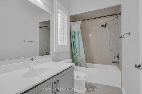 Photo 32 at 198 Jessie Caverhill Pass, GO Glenorchy, Oakville