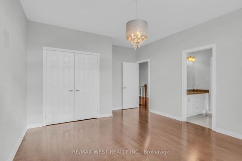 Photo 38 at 198 Jessie Caverhill Pass, GO Glenorchy, Oakville