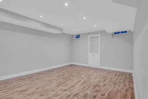 Photo 46 at 198 Jessie Caverhill Pass, GO Glenorchy, Oakville