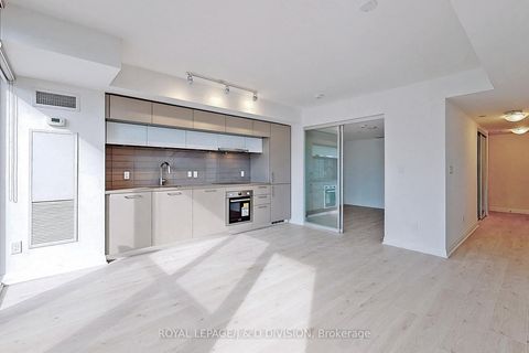 Photo 7 at 311 - 99 Foxbar Road, St. Clair, Toronto