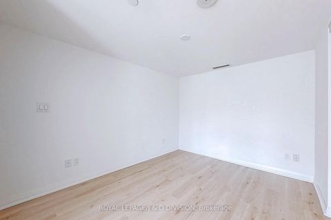 Photo 10 at 311 - 99 Foxbar Road, St. Clair, Toronto