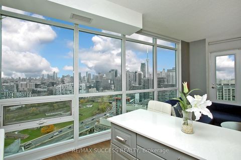 Photo 4 at 3211 - 215 Fort York Boulevard, Niagara, Toronto