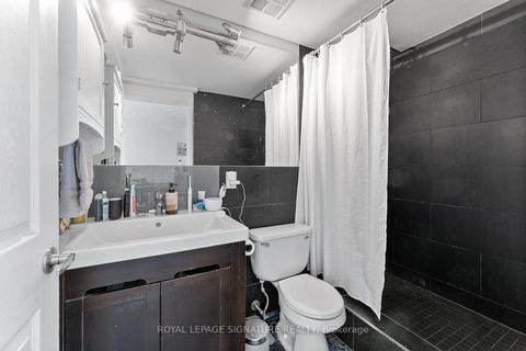 Photo 10 at 4311 - 35 Mariner Terrace, Waterfront Communities C1, Toronto