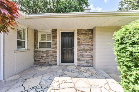 Photo 4 at 62 Princess Margaret Boulevard, Rosethorn, Toronto