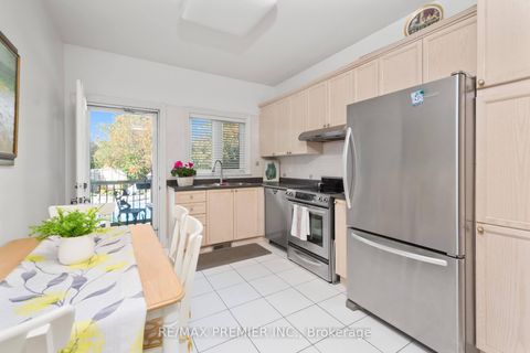 Photo 19 at 90 Shamrock Crescent, Islington Woods, Vaughan