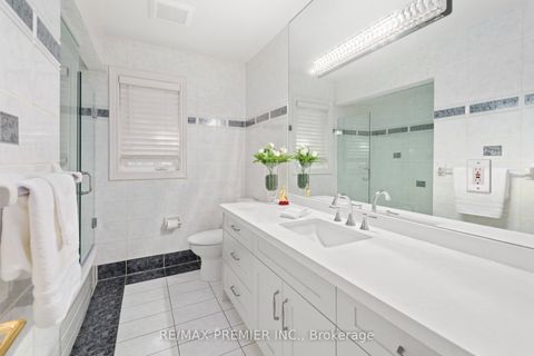 Photo 30 at 90 Shamrock Crescent, Islington Woods, Vaughan