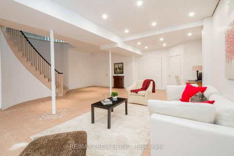 Photo 32 at 90 Shamrock Crescent, Islington Woods, Vaughan