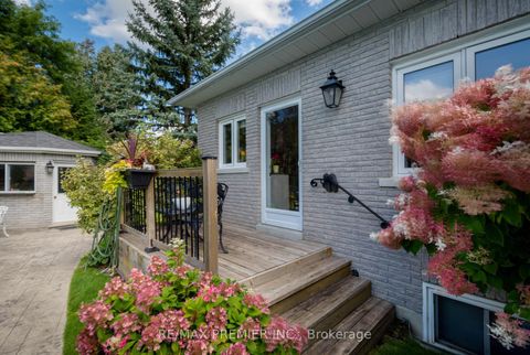 Photo 40 at 90 Shamrock Crescent, Islington Woods, Vaughan