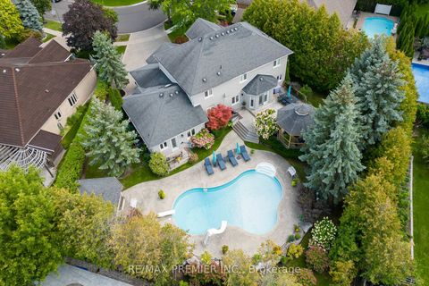 Photo 46 at 90 Shamrock Crescent, Islington Woods, Vaughan