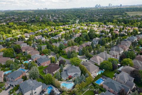 Photo 48 at 90 Shamrock Crescent, Islington Woods, Vaughan