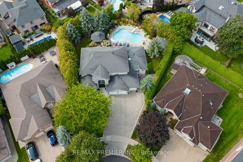 Photo 49 at 90 Shamrock Crescent, Islington Woods, Vaughan