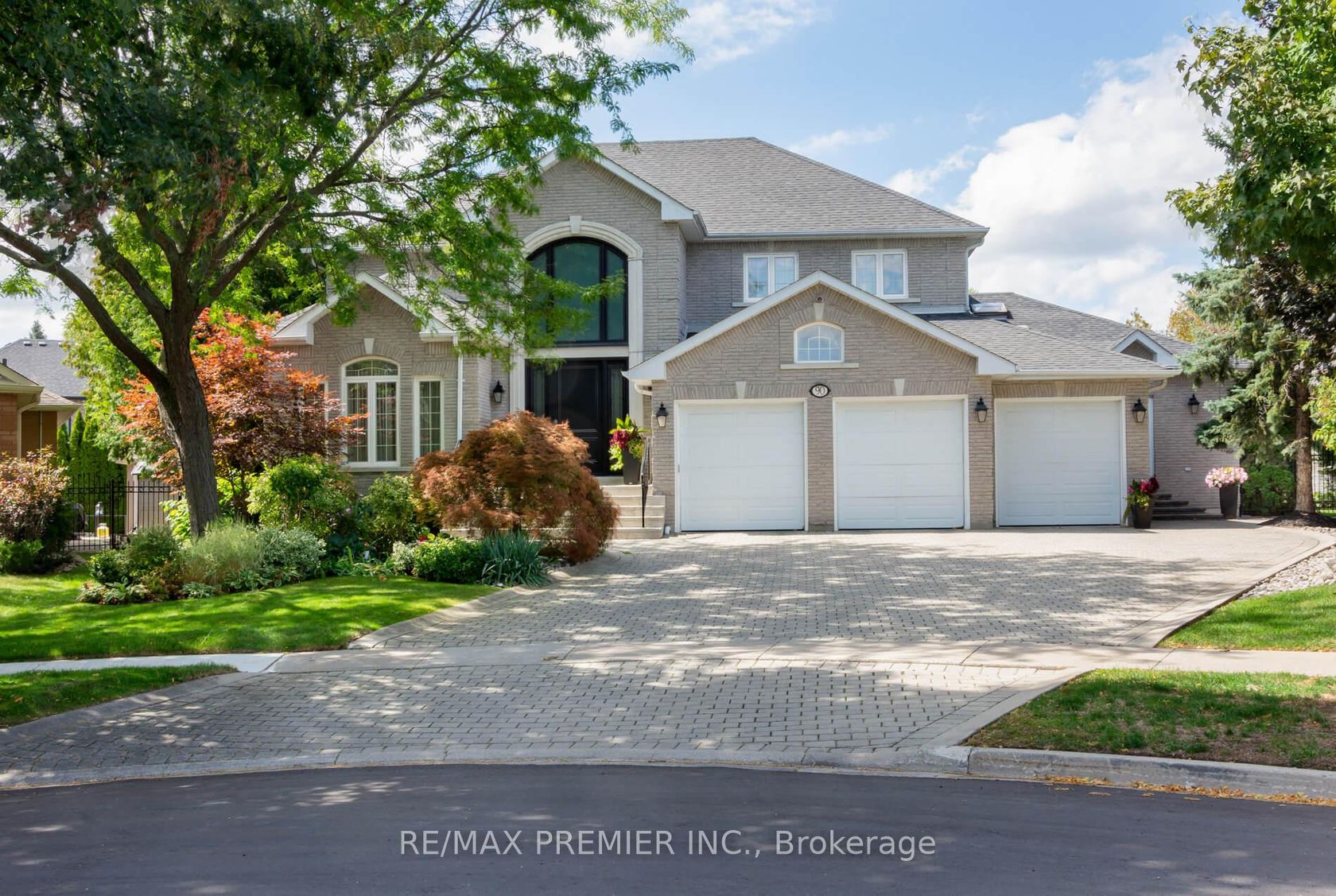 90 Shamrock Crescent, Islington Woods, Vaughan 