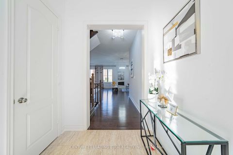 Photo 21 at 63 Ken Sinclair Crescent, Aurora Estates, Aurora