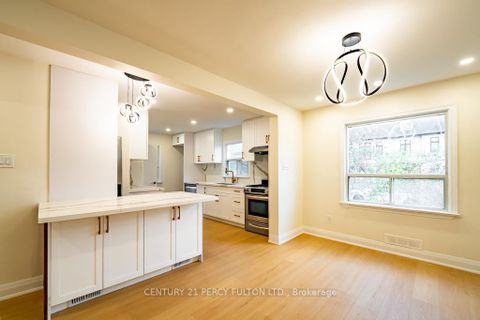 Photo 11 at 243 Ruggles Avenue, Harding, Richmond Hill