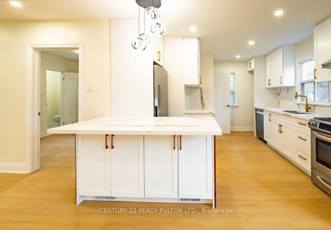 Photo 12 at 243 Ruggles Avenue, Harding, Richmond Hill