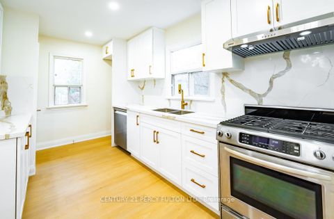 Photo 13 at 243 Ruggles Avenue, Harding, Richmond Hill