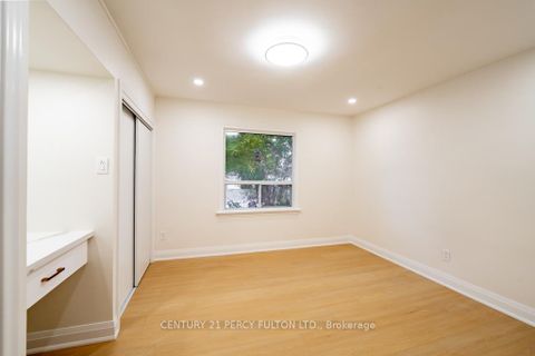 Photo 28 at 243 Ruggles Avenue, Harding, Richmond Hill