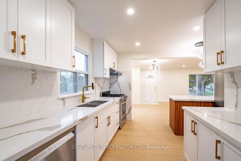 Photo 31 at 243 Ruggles Avenue, Harding, Richmond Hill